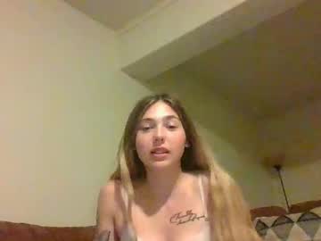 girl Free Live Sex Cams with blueeyed_diamond