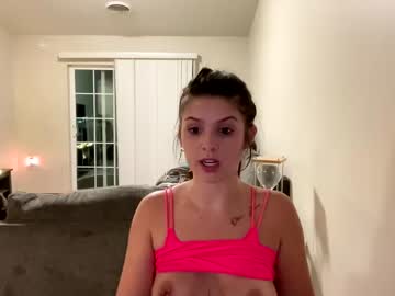 girl Free Live Sex Cams with taya_raelynn