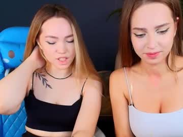 couple Free Live Sex Cams with top_twins