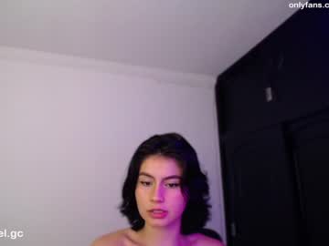 girl Free Live Sex Cams with angelaxss