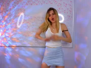 girl Free Live Sex Cams with mattieandrews