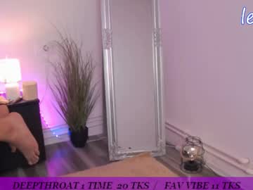 couple Free Live Sex Cams with lexyxjames