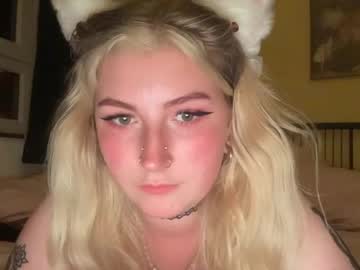 girl Free Live Sex Cams with lulababy23