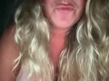 girl Free Live Sex Cams with caromarie97