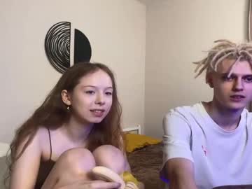 couple Free Live Sex Cams with mcmikie