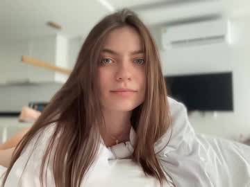 girl Free Live Sex Cams with kattyyy_catt
