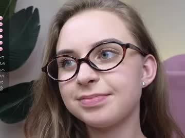 girl Free Live Sex Cams with flexi_pixie