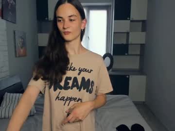 girl Free Live Sex Cams with intoursoui