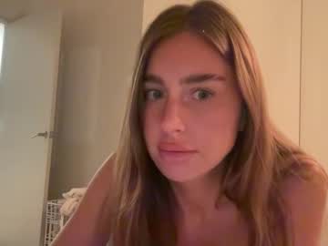 girl Free Live Sex Cams with akinkykittyy
