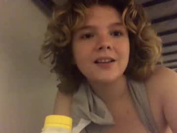 girl Free Live Sex Cams with islalynn