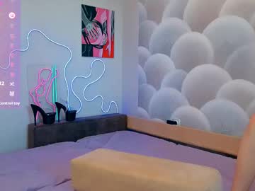 couple Free Live Sex Cams with snikersl