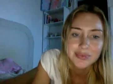 girl Free Live Sex Cams with emwebbily