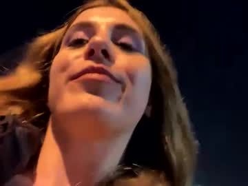 girl Free Live Sex Cams with sexyluvagirl