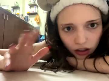 girl Free Live Sex Cams with daintydarlingxoxo